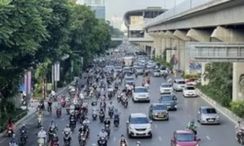 Trung tướng Nguyễn Thanh Tùng: Đề nghị thành phố đặt hàng doanh nghiệp sản xuất xe điện chở hàng