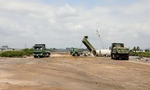 Doanh nghiệp của tỷ phú Phạm Nhật Vượng huy động máy móc thi công nhà ga tại siêu dự án 5,6 tỷ USD chưa từng có trong lịch sử