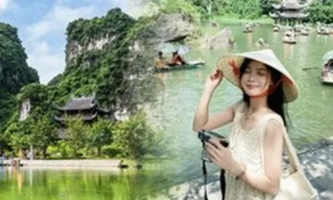 6 địa điểm tâm linh nổi tiếng bậc nhất Ninh Bình: Vượt 175 bậc đá, chạm tay vào di sản của 3 triều đại huy hoàng