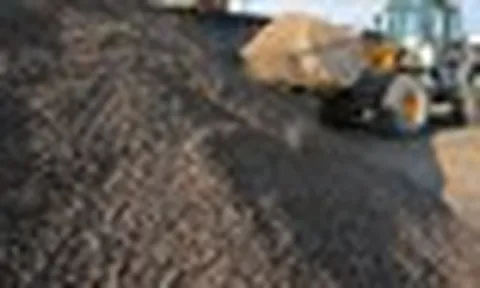 Nga phát minh loại bê tông khiến ngành xây dựng rung chuyển: Trộn thêm nhựa và cát, bền gấp 5 lần vật liệu thường, dùng để xây cầu và đường sắt