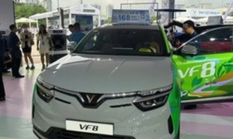 Miễn lệ phí trước bạ đến năm 2030, người mua xe điện tiết kiệm cả trăm triệu đồng