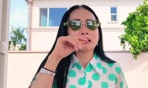 Ca sĩ tỷ phú Hà Phương bật khóc nức nở: "Tôi nhắn cho chồng tôi"
