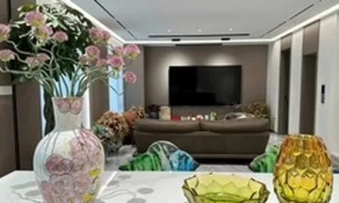 Bóc trần lời đồn về hoa hành uốn cong cắm bình 2 năm không héo: Tín đồ yêu hoa tháng 6 nhất định phải biết