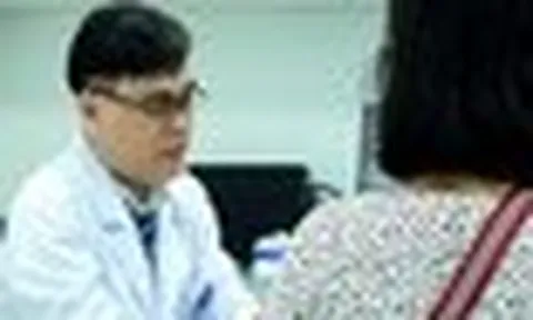 Sống phóng khoáng, người phụ nữ mắc bệnh “khó nói”