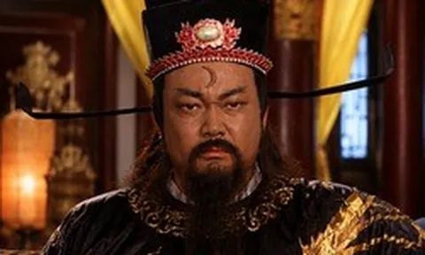 'Bao Công kinh điển nhất màn ảnh': 3 lần thoát cửa tử, U80 sống kín tiếng