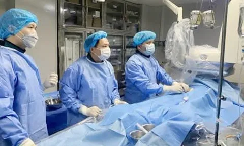 Bị trâu húc, người đàn ông 44 tuổi nguy kịch