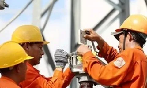 Hàng hóa khác dùng càng nhiều càng rẻ, vì sao điện dùng nhiều lại đắt?