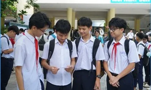 Từ 13h30 chiều nay (25/6), học sinh Hà Nội xác nhận nhập học lớp 10, quy định cần lưu ý