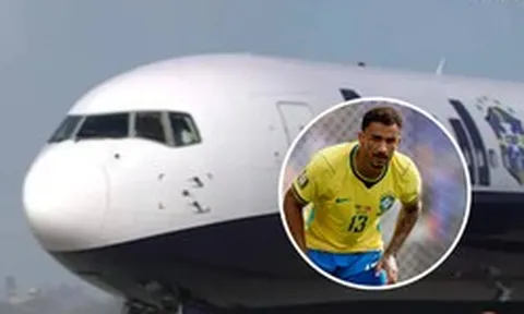 Chuyên cơ chở tuyển Brazil về nước sau World Cup chỉ có đúng 1 cầu thủ, còn lại đi nghỉ dưỡng hết!