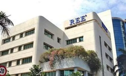 Bà Mai Thanh xúc động kể về 44 năm tại REE