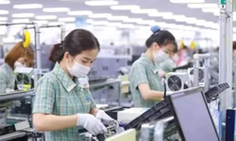 Nhập siêu tăng mạnh, vì sao thu ngân sách tăng 41.500 tỷ đồng?