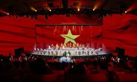 "Kỳ quan sân khấu" do tỷ phú Phạm Nhật Vượng đầu tư: Hơn 10.000 giờ tập luyện, có nhiều chi tiết viral khắp MXH