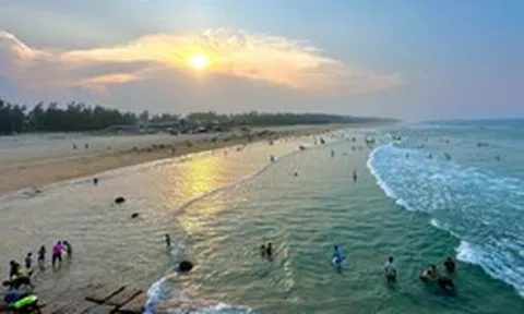 Bãi biển miền Trung liên tiếp xảy ra sự cố với người dân chỉ trong 2 ngày, chuyên gia cảnh báo nóng