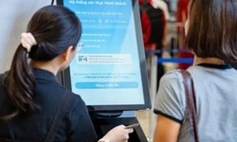 Hướng dẫn check-in bằng sinh trắc học tại sân bay Nội Bài chưa đến 10 giây