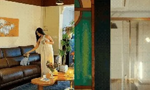 Cải tạo ban công 1m² thành phòng tắm, không đi làm vẫn sống rất chill: Cuộc sống khiến nhiều người tò mò