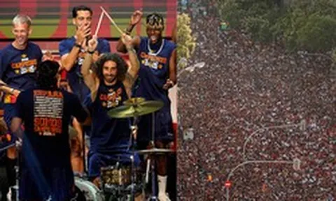 2 triệu CĐV nhuộm đỏ Madrid chào đón Tây Ban Nha rước cúp vàng World Cup trở về: Yamal làm "cơ trưởng" trong đêm lịch sử!