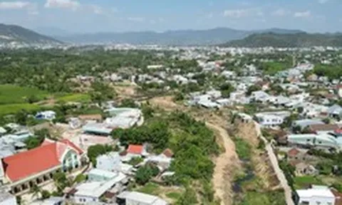 Chạy đua "hồi sinh" các dòng sông thoát lũ, giải ngập ven đô thị Quy Nhơn