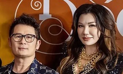 Bằng Kiều đón hạnh phúc tuổi 53 bên vợ cũ và bạn bè ở Mỹ