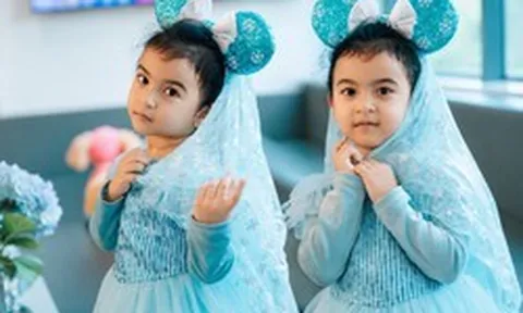Bé Moon - con gái Võ Hạ Trâm càng lớn càng xinh yêu, thần thái trước ống kính khiến dân mạng xuýt xoa