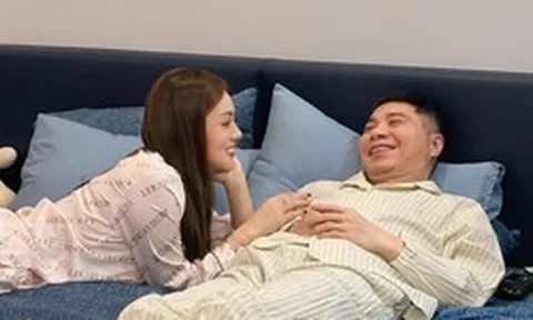 Vợ NSND Công Lý lên tiếng thông tin chán chồng, ly hôn