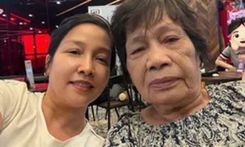 Mẹ ruột Mỹ Linh 85 tuổi vẫn hộ tống con gái