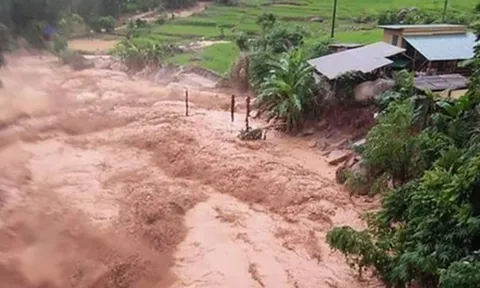 Bắc Bộ mưa lớn dồn dập, hàng trăm điểm có nguy cơ lũ quét, sạt lở đất