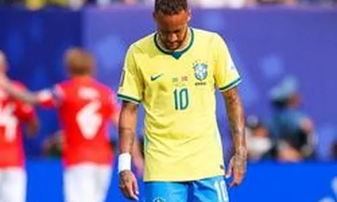 Neymar từ giã đội tuyển Brazil
