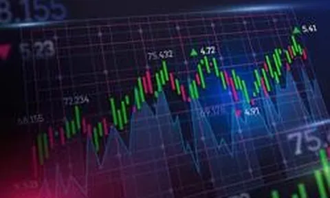 Cổ phiếu ngân hàng đồng loạt tăng mạnh, một mã gần tím trần