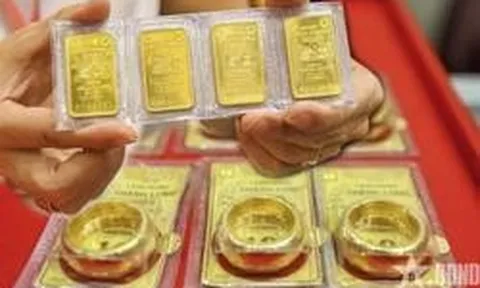 Cuối ngày 4/8, giá vàng tại SJC, DOJI, Bảo Tín Mạnh Hải, Phú Quý,... đảo chiều tăng