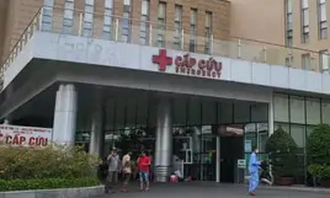 Vụ sập nhà nghi do nổ khí gas: Hai nạn nhân bỏng nặng