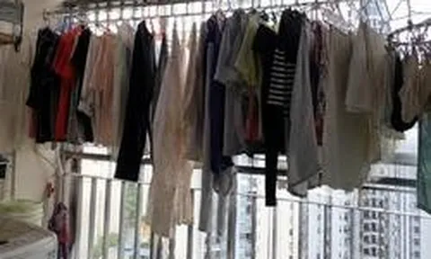 Vì sao ngày càng nhiều gia đình không còn phụ thuộc vào giàn phơi? 1 thiết bị giải phóng cả ban công đang trở thành xu hướng mới