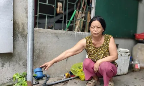 Công trình nước sạch tiền tỷ “mắc kẹt”, dân vẫn phải xoay xở nguồn nước