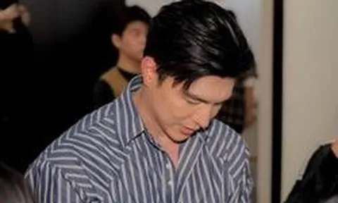 Nam diễn viên 700 tỷ giờ bán cà phê ở phường Hoà Hưng (TP.HCM), vừa mở quán liền "vỡ trận"