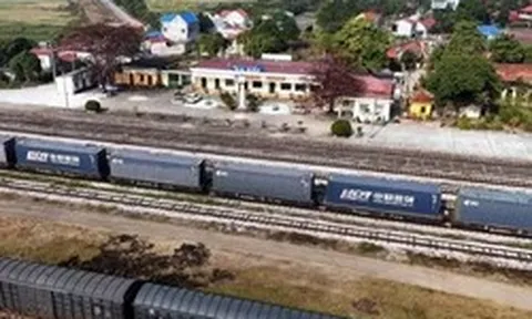 Ngành đường sắt hướng tới mục tiêu 1.500 container vận tải liên vận Trung Quốc