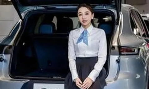 Bán toàn Porsche, cô gái rò rỉ nhiều video nhạy cảm, lên tiếng nói về drama