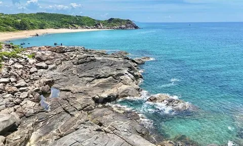 "Cái nôi" của nghề làm muối cổ 2000 năm tuổi ở Quảng Ngãi