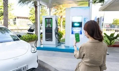 Liên thông trạm sạc: Song song cuộc đua hạ tầng, thị trường xe điện Việt Nam đứng trước bài toán mới