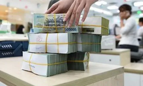Ngân hàng đồng loạt giảm lãi suất cho vay, tung gói tín dụng ưu đãi