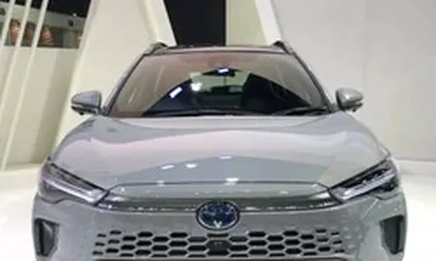 Toyota có thay đổi quan trọng với xe hybrid