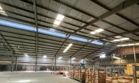 Ngân hàng rao bán bất động sản từ vài tỷ đến hàng trăm tỷ đồng