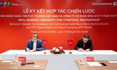 FPT Retail và Techcombank bắt tay phát triển hệ sinh thái tài chính số cho khách hàng mua sắm sản phẩm công nghệ