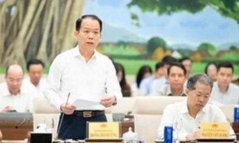 Dự thảo Luật phát triển đô thị: Chuyển thẩm quyền quyết định cải tạo, xây dựng lại nhà chung cư từ UBND sang HĐND