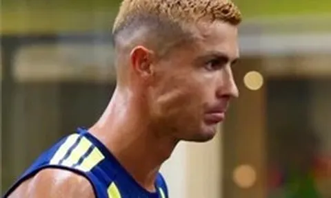 Ronaldo và Georgina nói không với tuần trăng mật