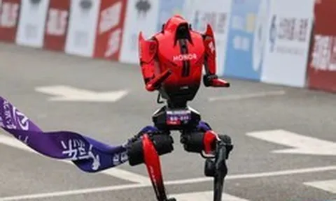 Robot Trung Quốc chạy 100m nhanh hơn kỷ lục của Usain Bolt