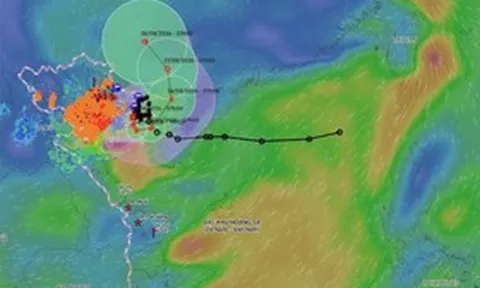 Bão số 4 giật cấp 11, cách Quảng Ninh và Hải Phòng 120km