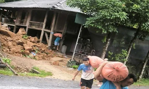 Mưa bão diễn biến phức tạp, Thanh Hóa khẩn cấp di dời hàng trăm hộ dân