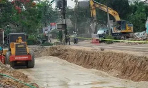 2 nhà thầu giao thông bị 'sờ gáy'
