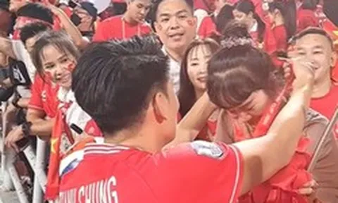 Mẹ Thành Chung tiết lộ biến cố gia đình, cố giấu để con trai tập trung thi đấu tại AFF Cup