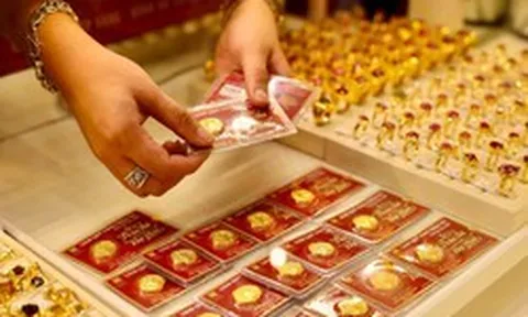 Giá vàng SJC, vàng nhẫn cuối ngày 27/8