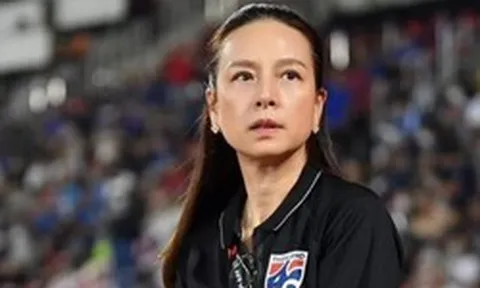Madam Pang gây chú ý với hành động quan trọng ngay sau khi tuyển Thái Lan mất cúp vào tay Việt Nam